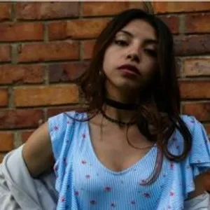 poppy-lu from bongacams