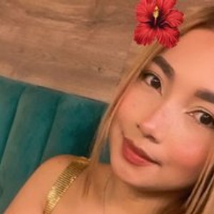 Camgirl is actually offline