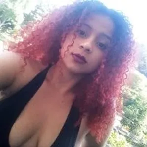 reddwitch from bongacams