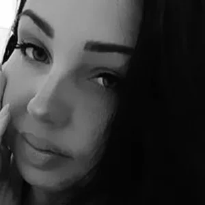 saraheli from bongacams