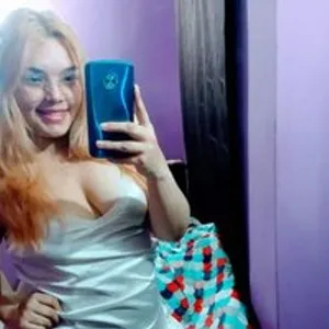 sarahoney from bongacams