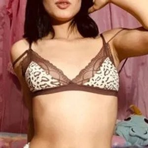 sarahpatytonn from bongacams