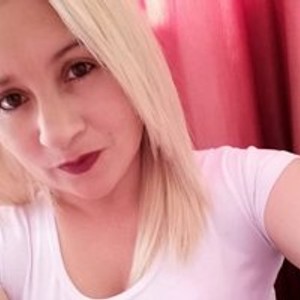 shantal-loves's profile picture