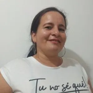 sharonlatinqu from bongacams