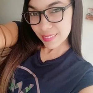 sophia-taylor from bongacams