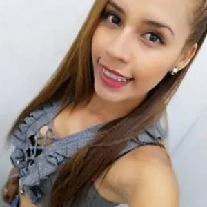 sophielawren from bongacams