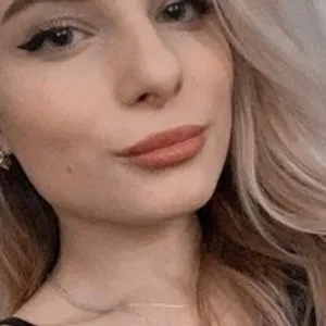 sweeet-dreama from bongacams