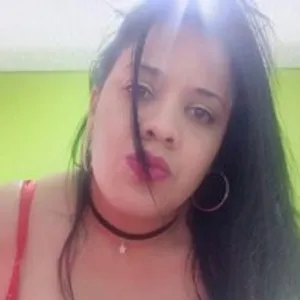 sweethoneybab from bongacams