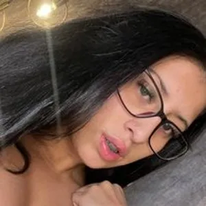 sylvana- from bongacams