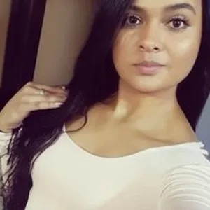 temiis from bongacams