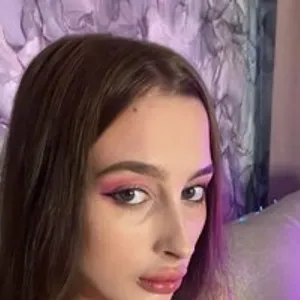 tiashinee from bongacams