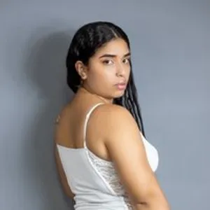 valentinasaen from bongacams