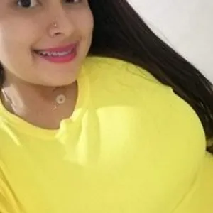 valentinaxx18 from bongacams