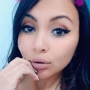 valeria-suck from bongacams