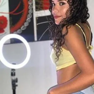 victoriasexx1 from bongacams