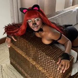 violetquuen69 from bongacams