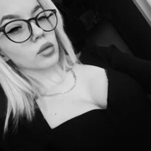 xVSELENNAYA from bongacams