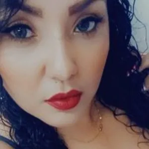 yessiikabaker from bongacams