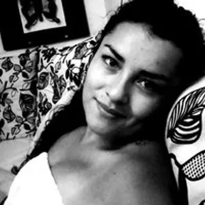 zoe25 from bongacams