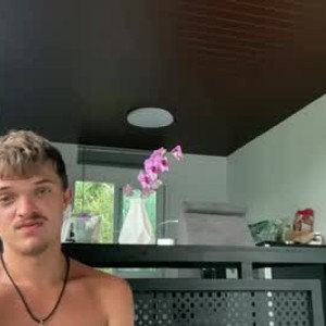 Cam boy 2bigcocksforu