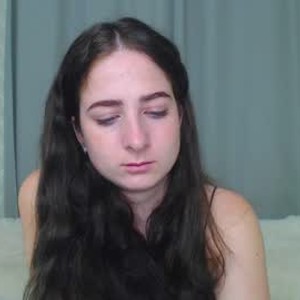 Camgirl is actually offline