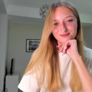 livesex.fan adelelyv livesex profile in skinny cams