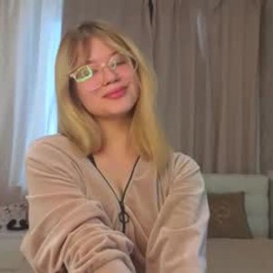 chaturbate adeliaacken webcam profile pic via myliveeroticcams.com