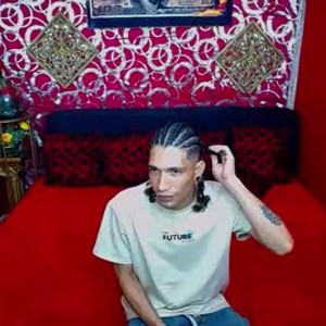 Cam boy agrecitpein