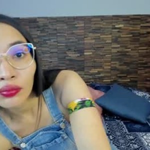 livesexasiancams.com akemi_white livesex profile in feet cams