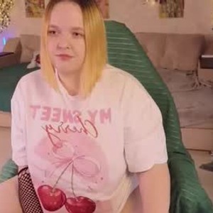 livesexr.com akinohanaa livesex profile in curvy cams