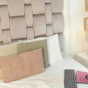 watchgirlcam.com alanacoffe livesex profile in ebony-latina cams