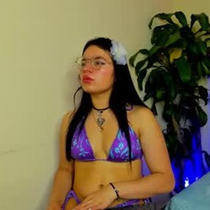 show2cam.com aleisha_laurent livesex profile in cute cams