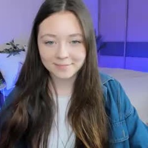 livesex.fan alluringeyess livesex profile in young cams
