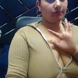 pornos.live amira_hott_ livesex profile in lovense cams