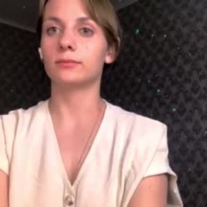 pornos.live angel_fluff livesex profile in shy cams