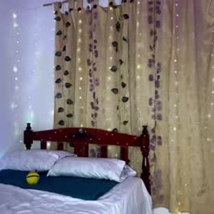 chaturbate anniemeoww webcam profile pic via iluvcams.com