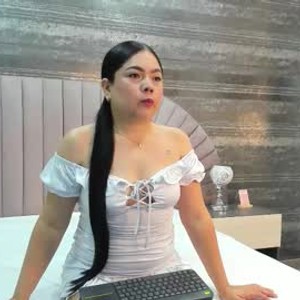 sleekcams.com annymilano livesex profile in matur cams