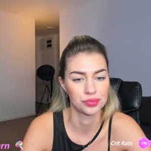 Camgirl is actually offline