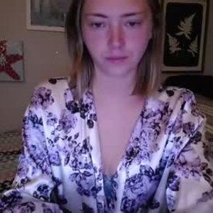 sexcityguide.com applemary702 livesex profile in c2c cams