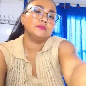 chaturbate ariana_rodriguex webcam profile pic via livestrip-joy.com