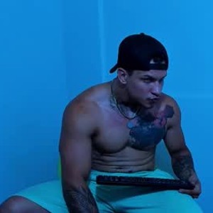 arnold_fit_hot98 Live Cam