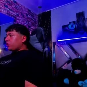 Cam boy aronzulon