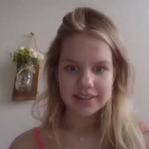 chaturbate asti_cute webcam profile pic via webcam-sexe.net