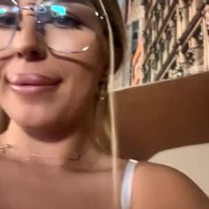livesexbbwcams.com aubrielerouj1 livesex profile in implants cams