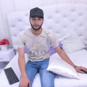 Cam boy axel_gonzales