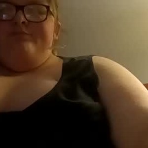 chaturbate bbwqueen122 webcam profile pic via mega-camsex.com
