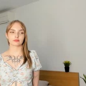 show2cam.com beatrixburtt livesex profile in skinny cams