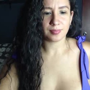 chaturbate bela_hadid05 webcam profile pic via bestlivesexchat.com