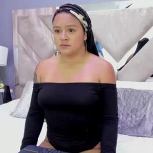 chaturbate bella_doom webcam profile pic via pornsexycams.com