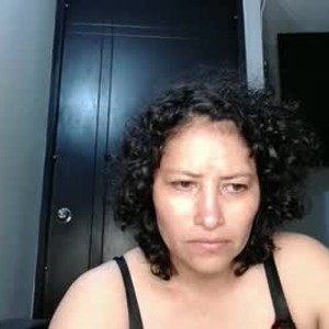 bellakatia07 webcam livesex profile on pornos.live